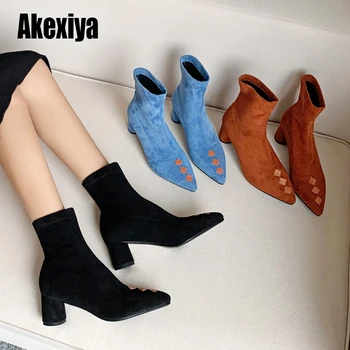 

2020 Autumn Winter Knitted Stretch Fabric Socks Women Boots Low heel Short Boots black blue Pointed Toe Women Ankle Boots u129