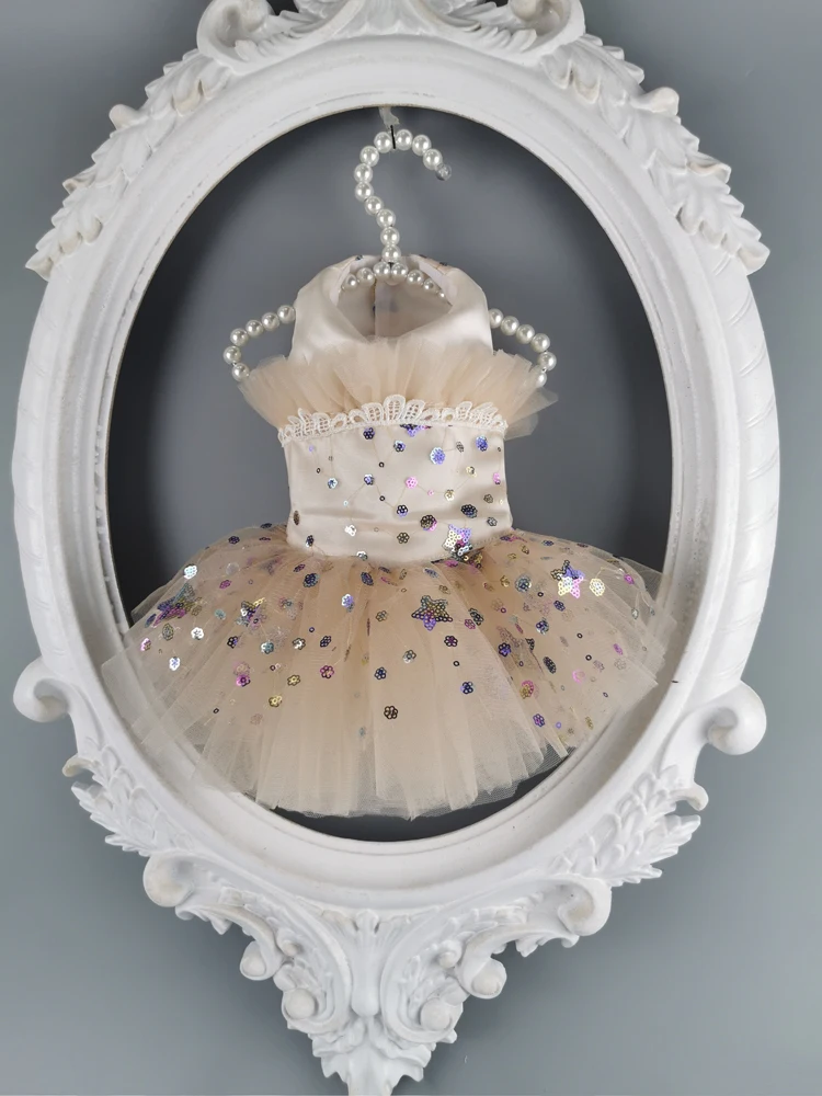 

Free shipping handmade champagne coloured stars dog clothes pet wedding dress prom dresses cats apparel poodle yorkshire