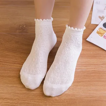

New All Seasons Cotton Retro Pattern Casual Wild Series Ladies Lace Breathable Shallow Mouth Boat Socks