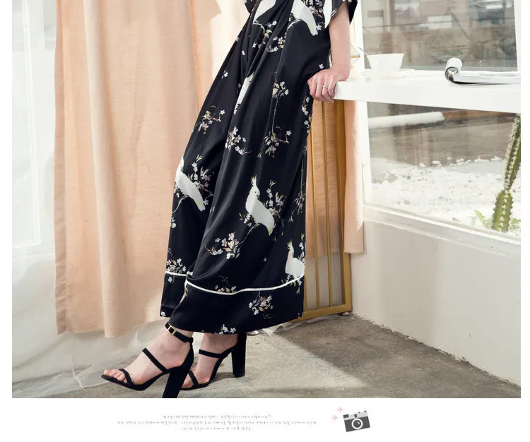 Slim, high waist, Korean wide-legged pants with V-collar and Thai dress pants jumpsuit new