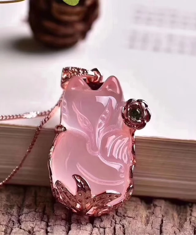 Natural Rose Quartz Fox Star Light 