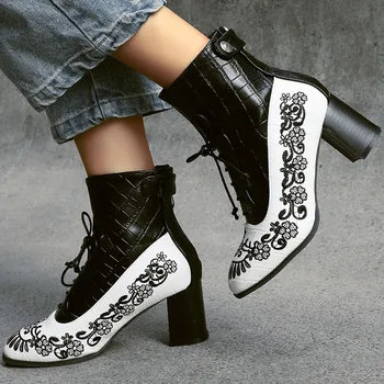 

2019 Winter Ankle Boots Women Big Size 42 43 New Autumn Fashion Square High Heel Shoes Woman Embroider Stone Pattern Mixed Color