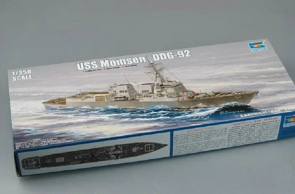 

Модель Trumpeter комплект 04527 1/350 USS Момсен DDG-92 пластик