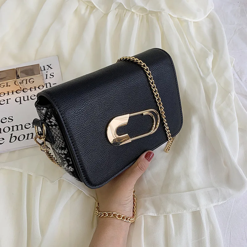 

New Snake Skin Stereo Small Square Pack Metal Paper Needle with Single Shoulder and Oblique Crossing for Women's Pack in 2019