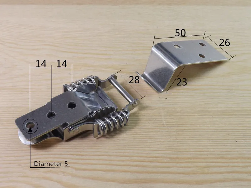 Big and Hook No Hole 003