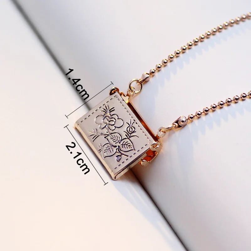 4555686628_639381293