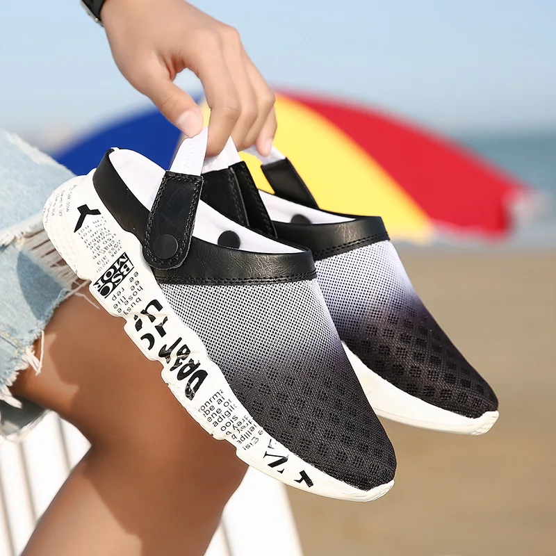 Summer Men's Sandals Breathable Men's Slippers Slides Sandals Outdoor Non-slip Hollow Men Slippers Sneakers Light Men Sandals