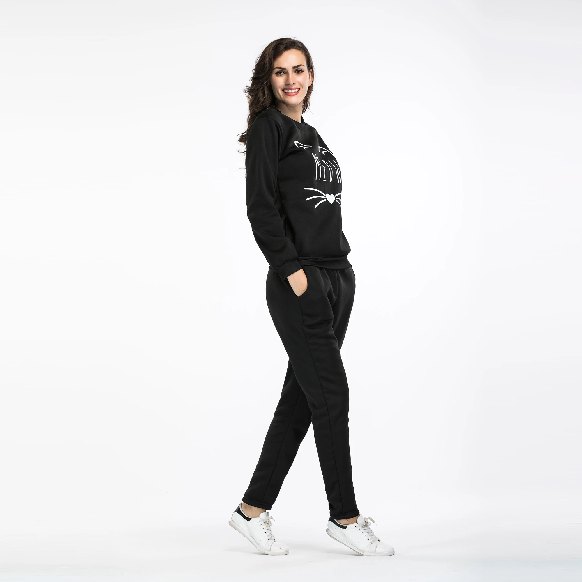 

utumn and winter suit 2019 sports sweater trousers two sets of printed casual ladies jacket set