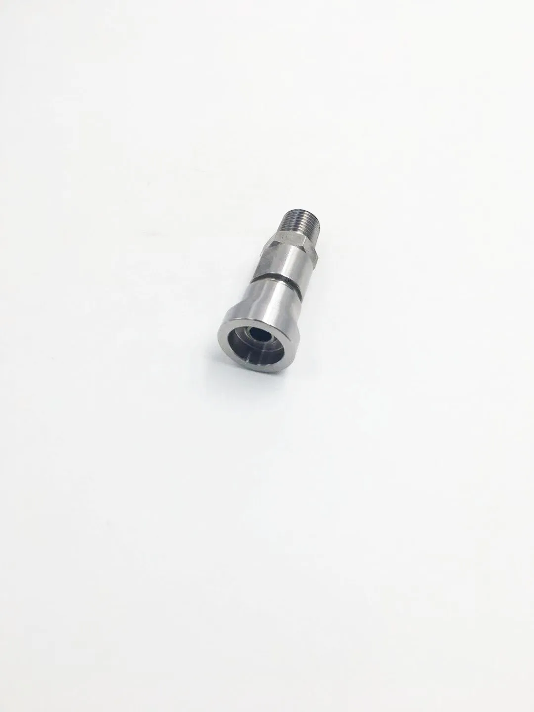 SS-QC4-B-4PM, Stainless Steel Instrumentation Quick Connect Body, 0.2 Cv, 1/4 in. Male NPT, Can Combination with Swagelok