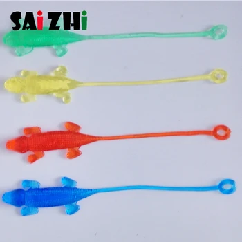 

Saizhi 4Pcs Lizard Sticky Soft Strong School Children Fun Wall Climbing Tool Toys New Strange Gift Students