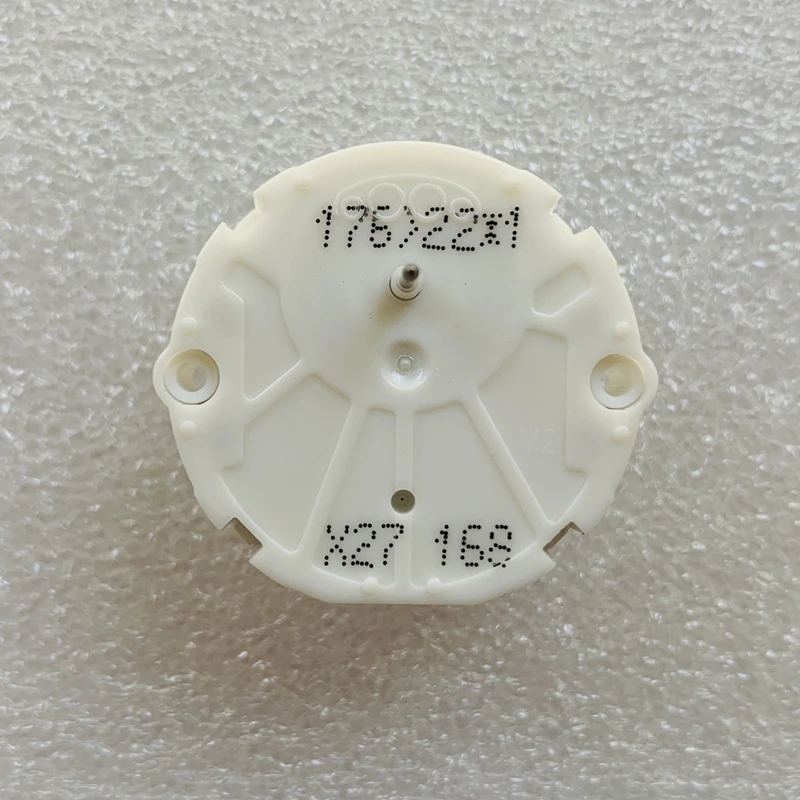 50PCS X27 168 Stepper Motor Instrument Cluster for GM GMC Cars And Trucks 2003-2006. It's the same as XC5 168,X15 X25 168,X27.168 stepper motor