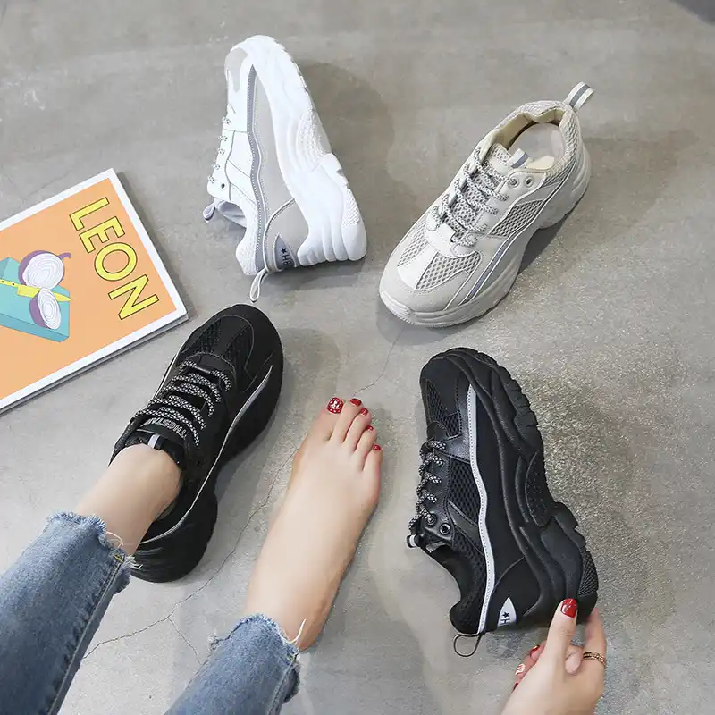 白スニーカー女性 秋冬レザーシューズ女厚いソール黒女性プラットフォームスニーカーファッション女性分厚い靴 Women S Vulcanize Shoes Aliexpress