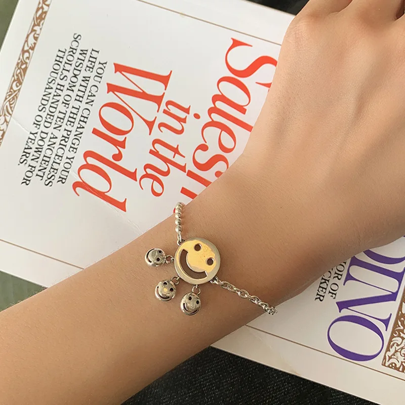 Новое поступление 30% посеребренный милый смайлик рекламный женский браслет с