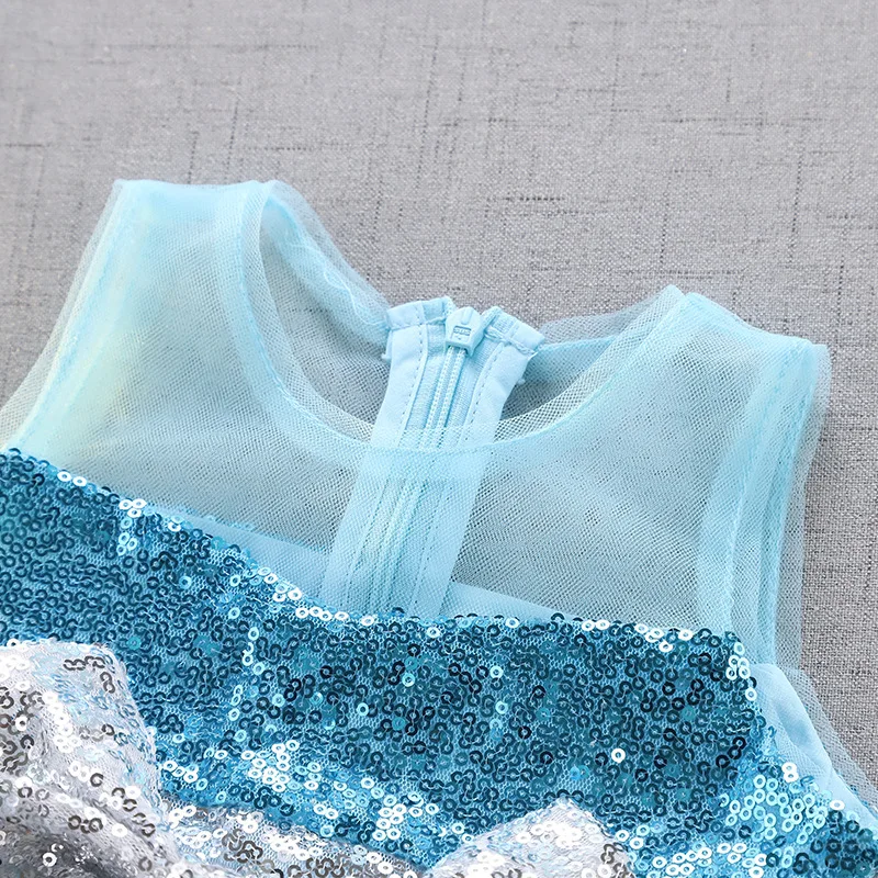 13452382485_1780568850