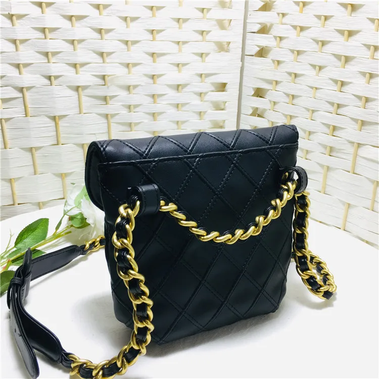 New fashionable wrinkled wide shoulder strap straddling waistband leather lady's breast bag in