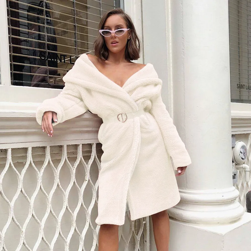 Модное женское зимнее пальто из искусственного меха сохраняющее тепло Свободное