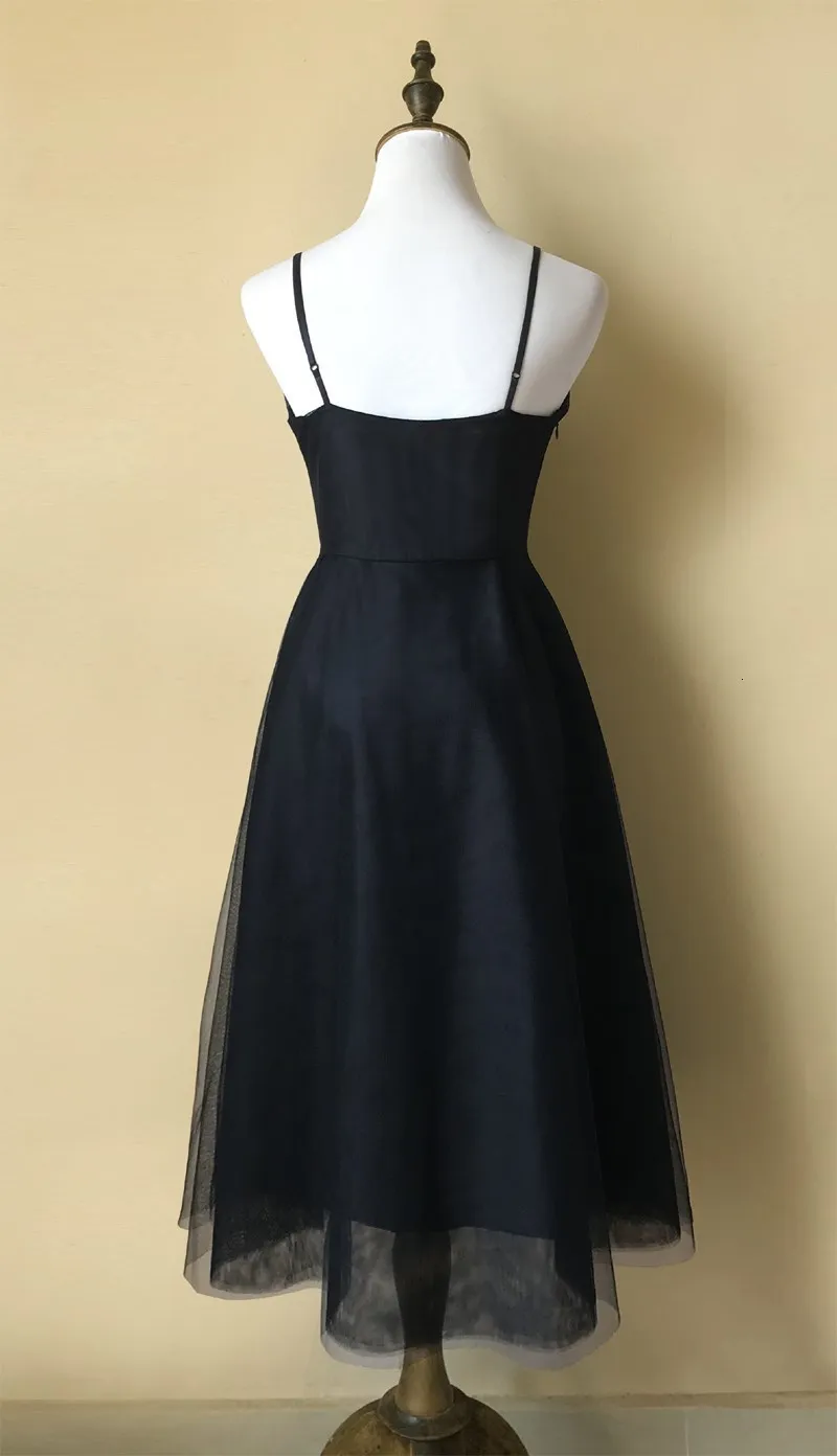 Мода новое летнее повседневное женское Сетчатое платье трапециевидной формы на тонких бретелях без рукавов платье миди черное длинное платье с глубоким v-образным вырезом