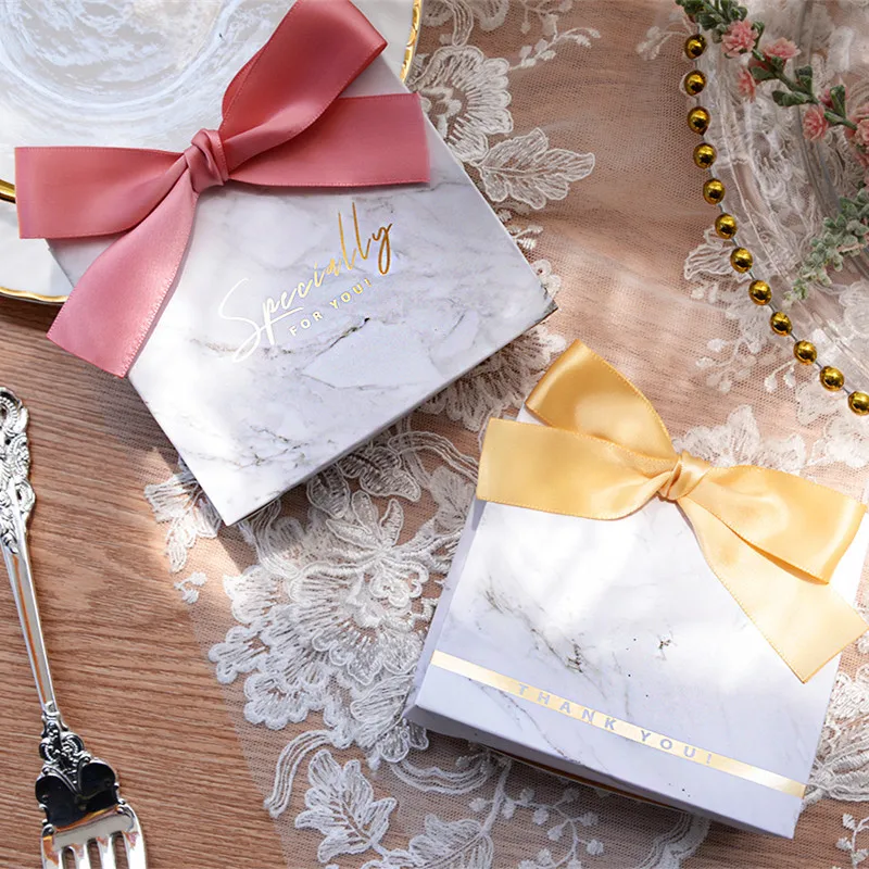 8800404380_483379469