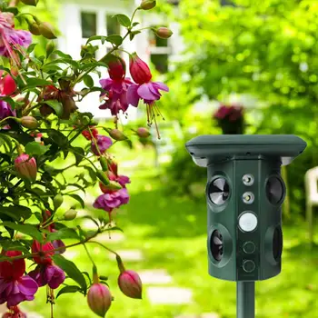 

Cat Dog Fox Outdoor Adjustable Band Ultrasonic Wave Pest Control Snake Mouse Waterproof Garden Led Animal Repeller Solar Powerd