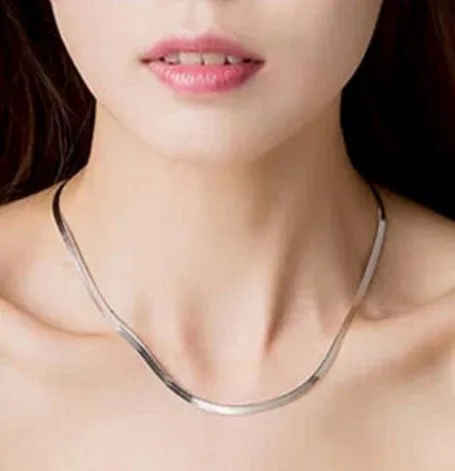 Модная обувь Новинка на плоской подошве цепочка из змеиных костей голые цепь