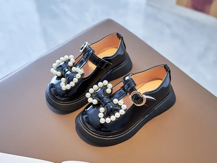 slippers for boy Spring Autumn Girls Leather Shoes with Bow-knot Pearls Beading Princess Sweet Cute Soft Comfortable Children Flats Kids Shoes comfortable sandals child