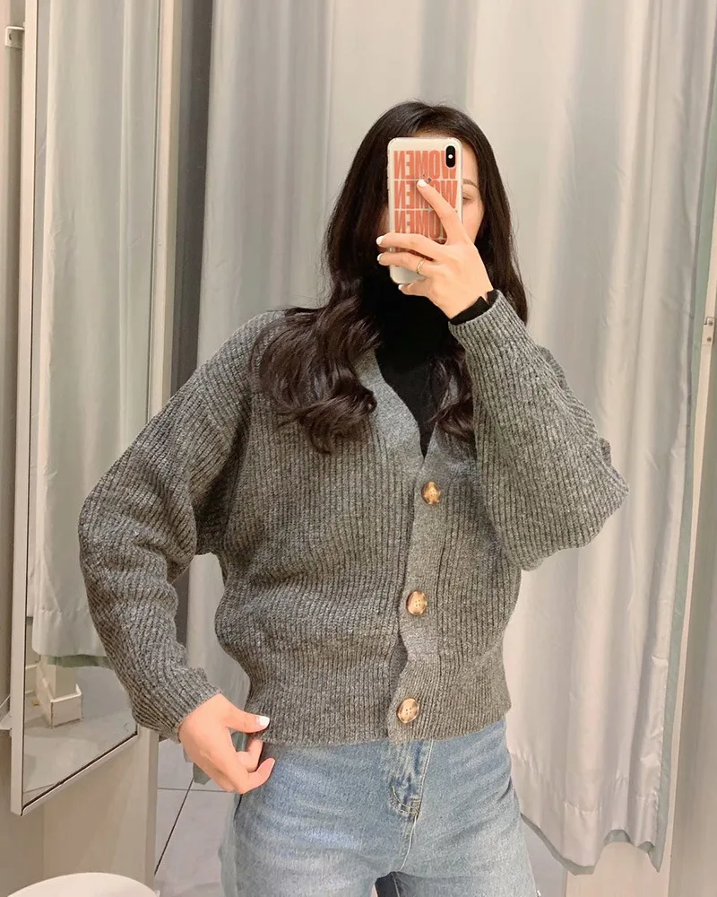 New Elegant Fashion Warm Autumn Winter Women Cardigan Bat Sleeve Sweater Short Korean V Neck Knit Cashmere Loose Tops Button