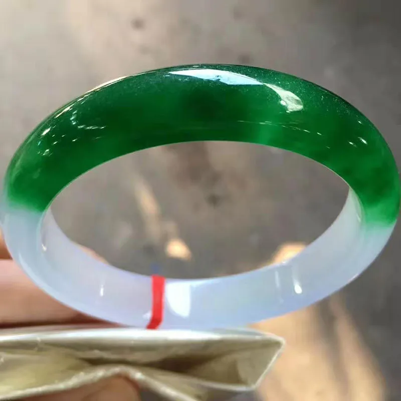 Myanmar Jadeite ice perfect полузеленый браслет(включая сертификат