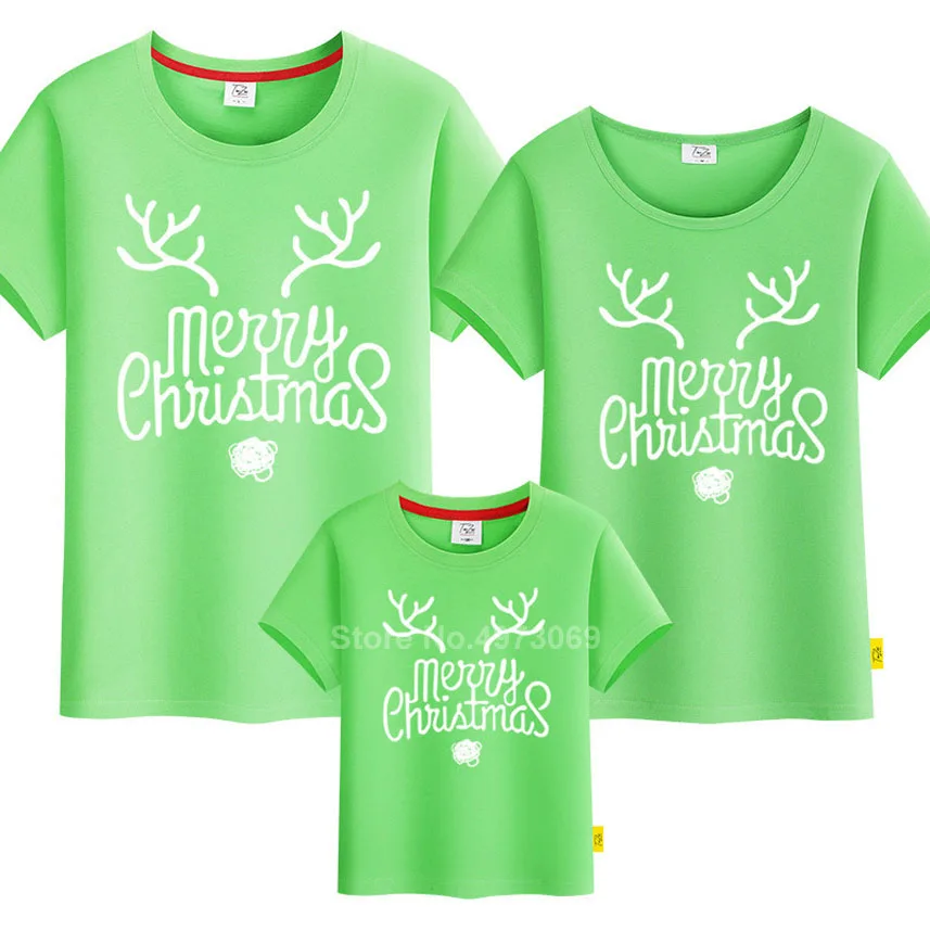 Одинаковые футболки для всей семьи на год хлопковые топы с короткими рукавами и принтом снежинок для мамы и дочки, футболки для детей