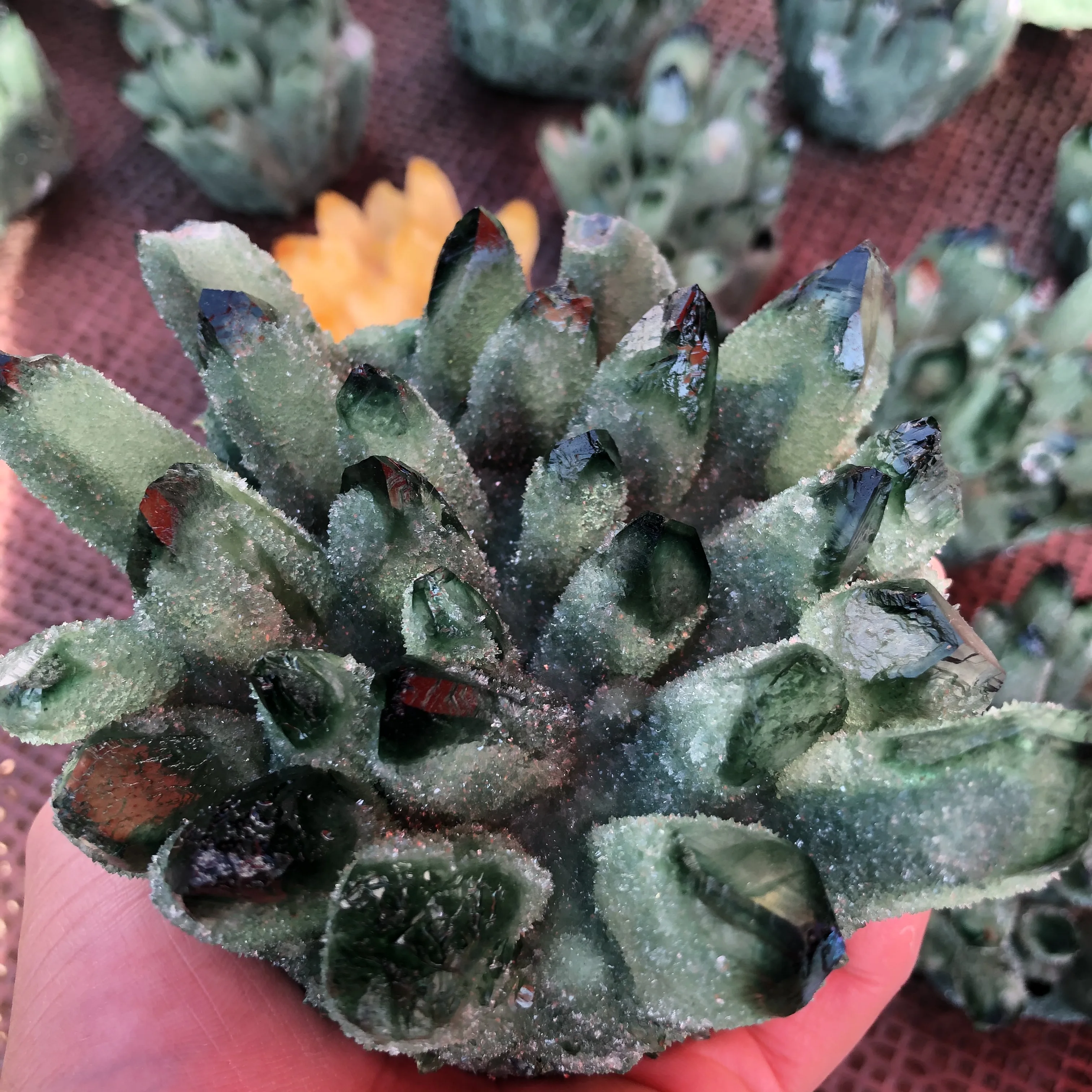 650 г verde natural fantasma cristal de quartzo cluster cura espécime