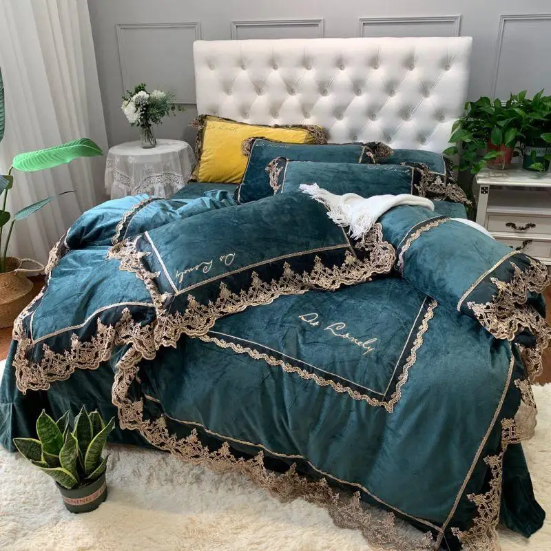 

Lace embroidery Bedding Set Luxury crystal velvet Bed Set Emerald Duvet Cover Set Queen King size Bed Sheet Pillowcases Bedding