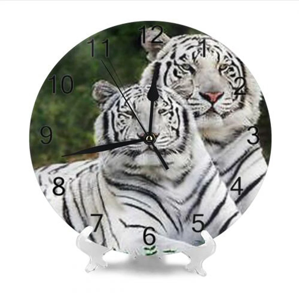 Tiger 10 дюймов круглые Настенные часы с цифрами и цифровым циферблатом без тиканья