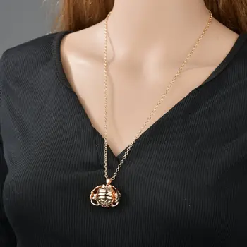 

2020 New Creative Fashion Women Necklace Openable Multi-layer Photo Box Necklace Traveling Party Women Metal Choker Necklaces