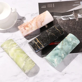 

1Pc Unisex Marble Pattern Strong Magnet Glasses Box Waterproof PU Portable Reading Glasses Sunglasses Case Eyewear Protector