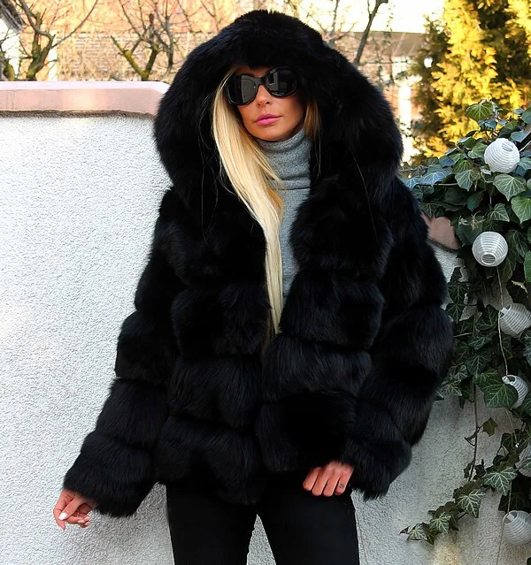 New Women Real Fox Fur Hooded Winter Coats And Jackets Women's Natural Stripe Genuine Fur Outerwear - Цвет: black