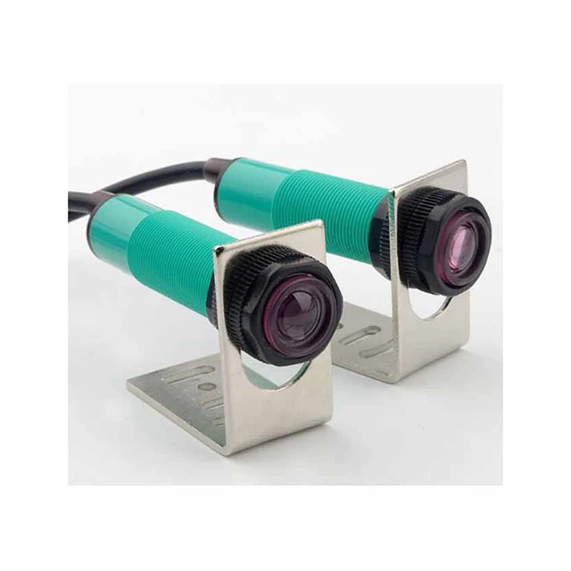 

A15-- E3F-DS5DY1 M18 infrared induction photoelectric switch sensor on-beam AC three-wire normally open 10 meters E3F-5DY1