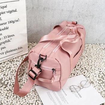 

Nylon Travel Sports Gym Shoulder Bags Large Waterproof Nylon Handbags Women Men Outdoor Sport Bags 2020 New