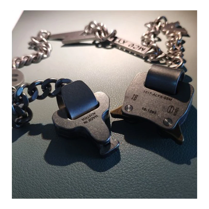 CLASSIC ALYX Hero NECKLACE Men Women 1017 ALYX 9SM Hollow letter 