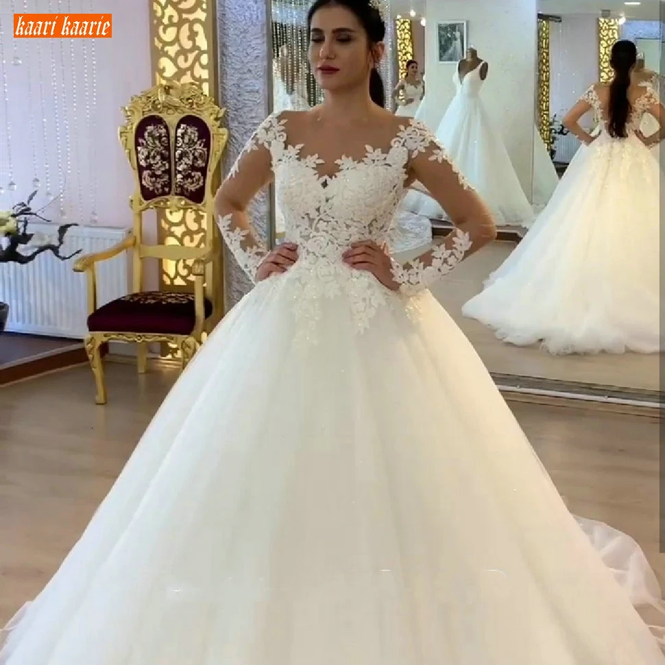 

Delicate 2020 White Wedding Dress Long Sleeves Appliqued Lace Tulle Marry Wedding Gowns Zipper Button Custom Made Bridal Dresses