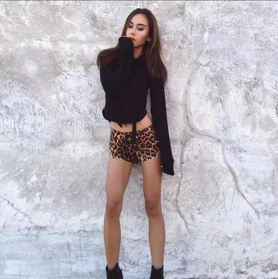 Kpop черно-розовые женские осенние свитшоты JENNIE same с длинным рукавом, однотонные толстовки с капюшоном, пуловеры, топы, женская одежда harajuku