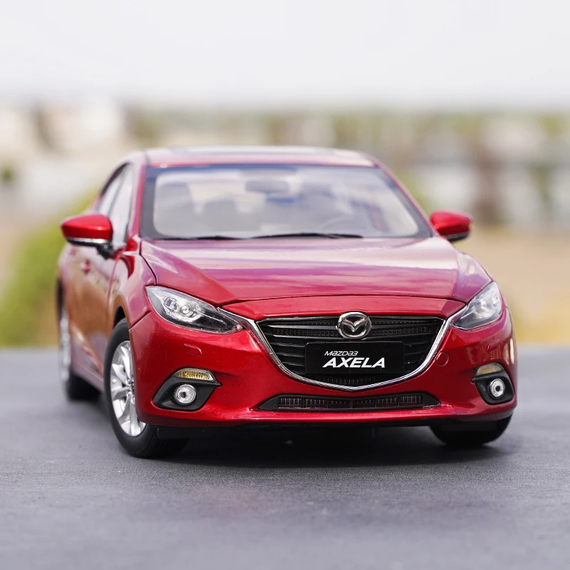 Coche de juguete MAZDA 3 Axela de Metal fundido a presión para niños