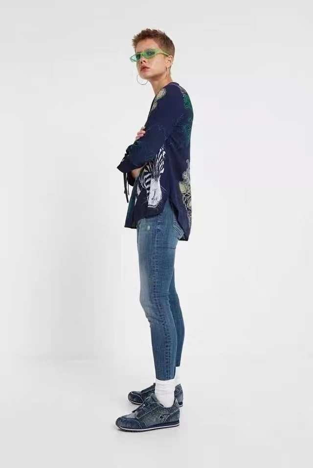 Fashion Wear Shirt with Zebra Printing