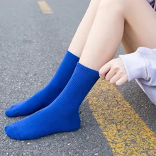 Женские весенние осенние зимние хлопковые одноцветные дышащие дезодорирующие носки, впитывающие пот, трендовые носки средней длины BDW003