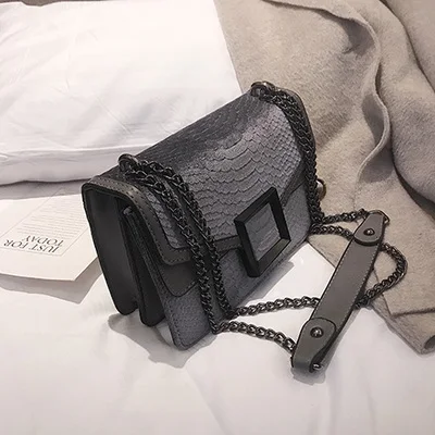 DORANMI замшевые кожаные сумки с клапаном для женщин цепочка на ремне сумка с металлической пряжкой через плечо Bolso Mujer CBB261 - Цвет: grey