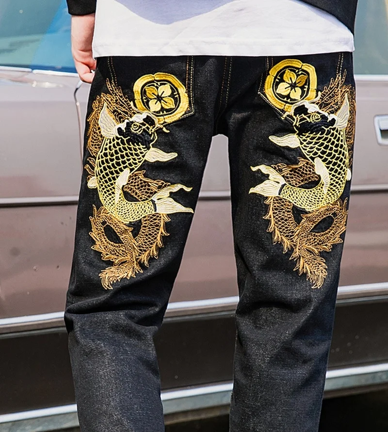 12137394633_688013257