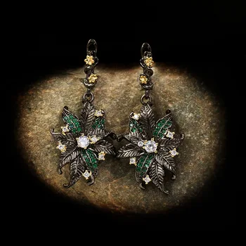 

Vintage Bohemian Black Gold Diamond Flower Green Zircon Earrings Creative 925 Silver Earrings Women's Jewelry Flower Earrings