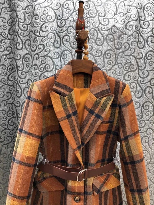 Осень и зима женский костюм воротник пояс Талия отделка плед длинный рукав Топ короткое пальто 1203