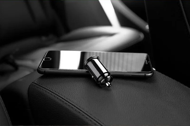 [HN] Стиль Автомобильное зарядное устройство 3.1A Мини Автомобильное зарядное устройство двойной USB универсальный мобильный телефон автомобильное зарядное устройство