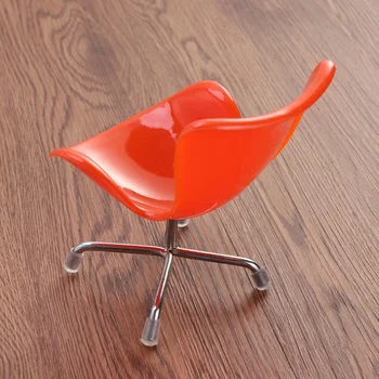 

1Pc Adorable Hedgehog Mini Chair Creative Lovely Small Animal Toy Plastic Hedgehog Seat (Yellow)