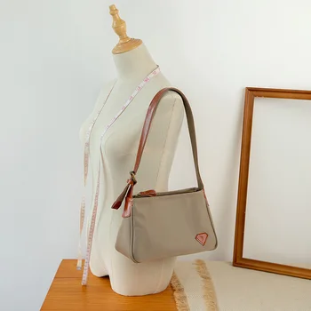 

DAI.MM 2020 new Armpit bag women's casual nylon small bag retro niche ladies canvas European and American fashion shoulder bag