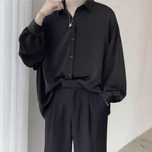 Camisa de mangas compridas preta masculina, camisa confortável coreana, camisa solta casual, gravata de botão único
